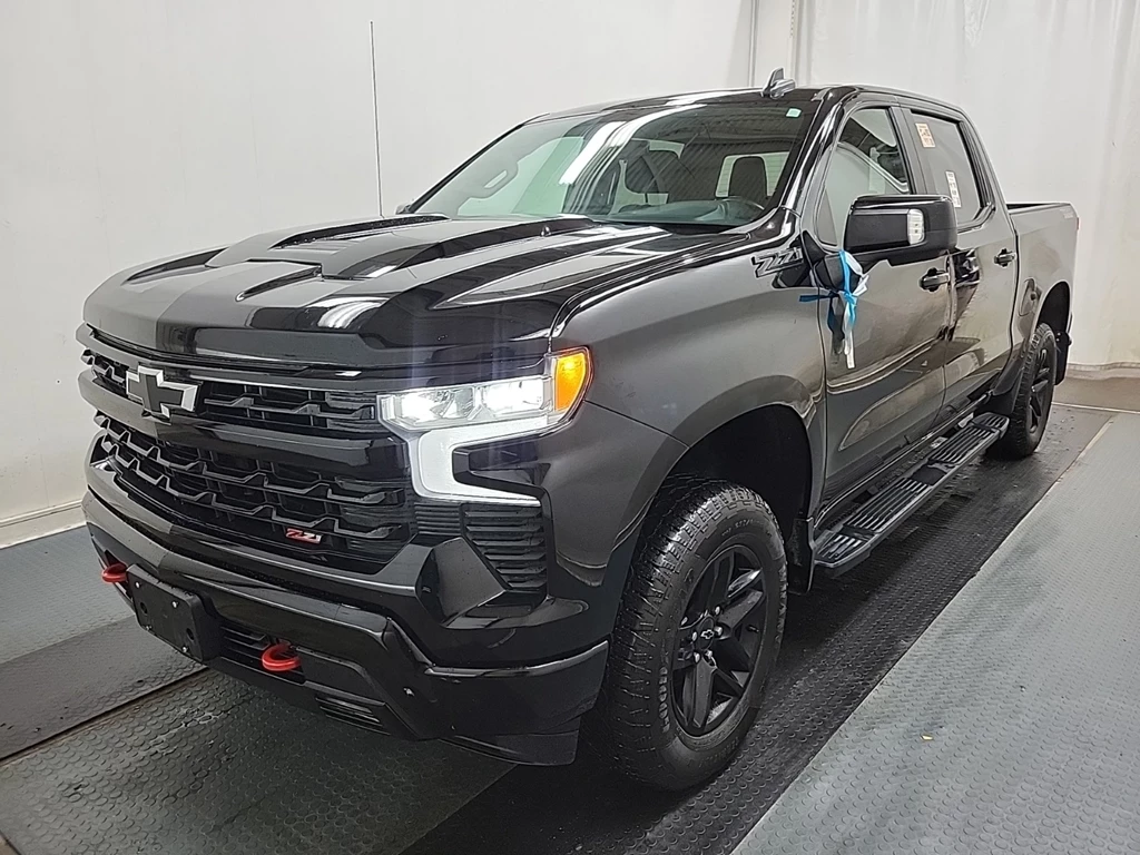 Used 2023 Chevrolet SILVERADO 1500 TRAIL BOSS LT CREW CAB 4WD 