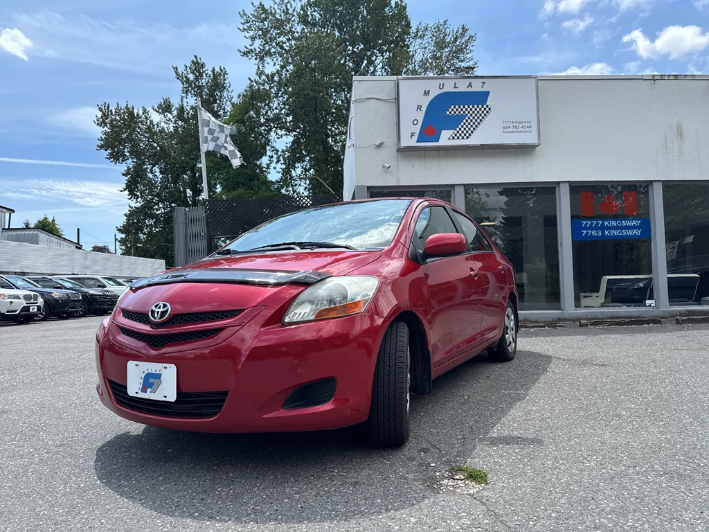 Used 2008 Toyota YARIS FWD 