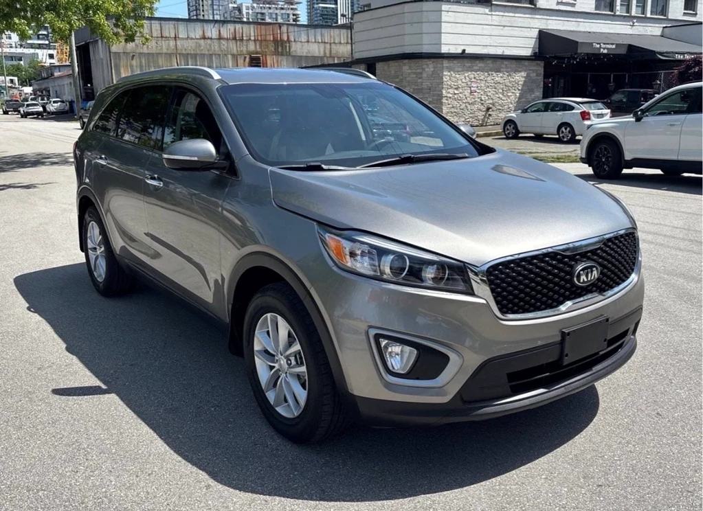 Used 2017 Kia SORENTO FWD FWD 4DR LX 