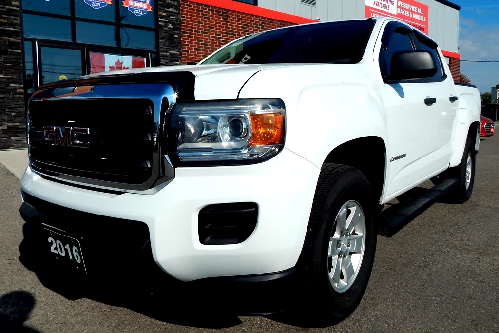 Used 2016 GMC CANYON SLE W/ RUNNING BOARDS 