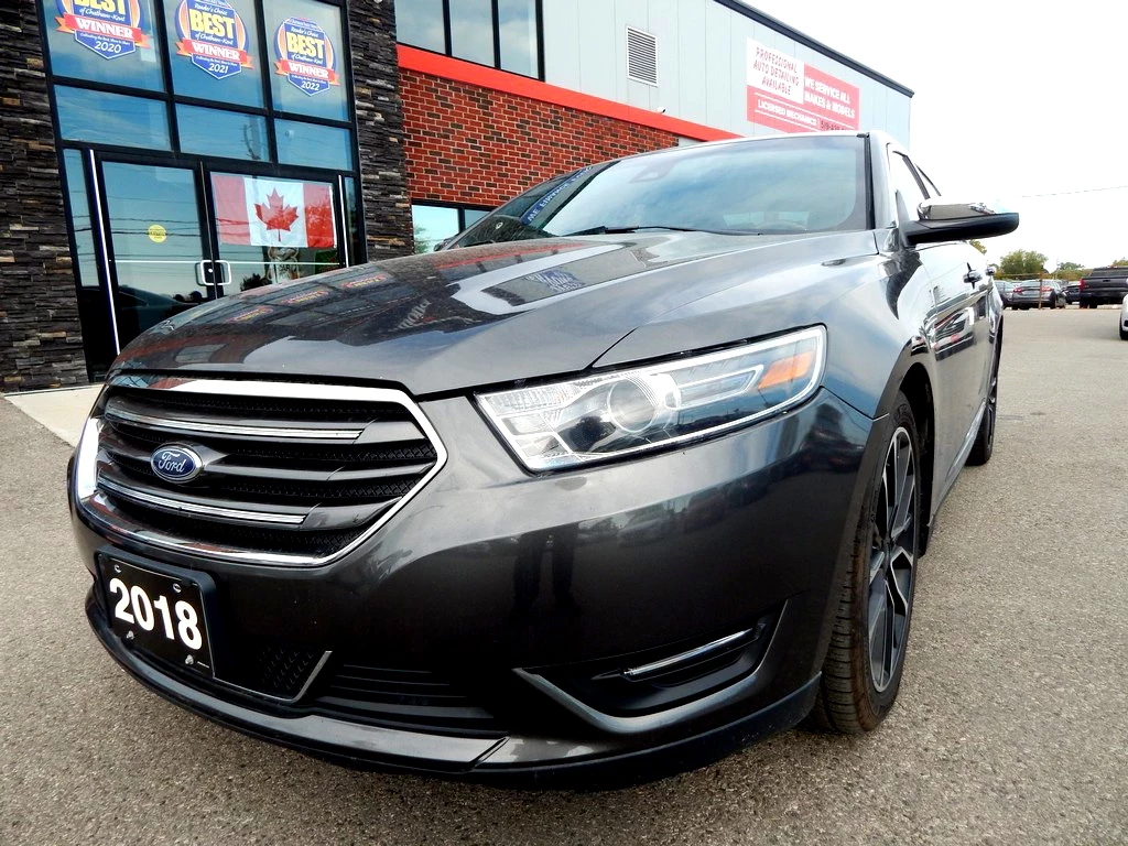 Used 2018 Ford TAURUS LIMITED W/ SUNROOF, LEATHER, NAVIGAT 