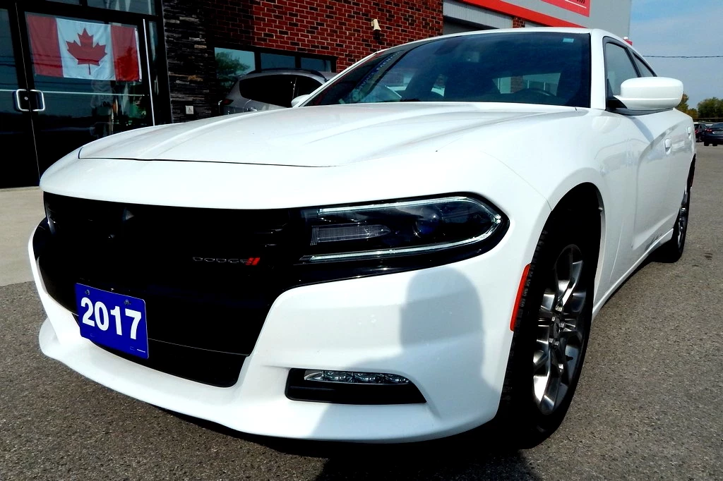 Used 2017 Dodge CHARGER SXT W/ SUNROOF, BLINDSPOT SENSORS 