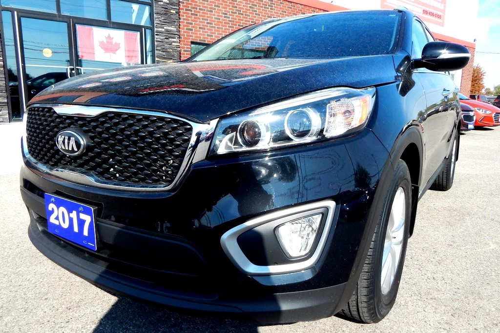 Used 2017 Kia SORENTO LX AFFORDABLE FAMILY SEDAN, ECONOMIC 