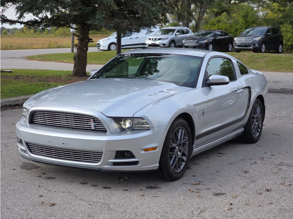 Used 2014 Ford MUSTANG 