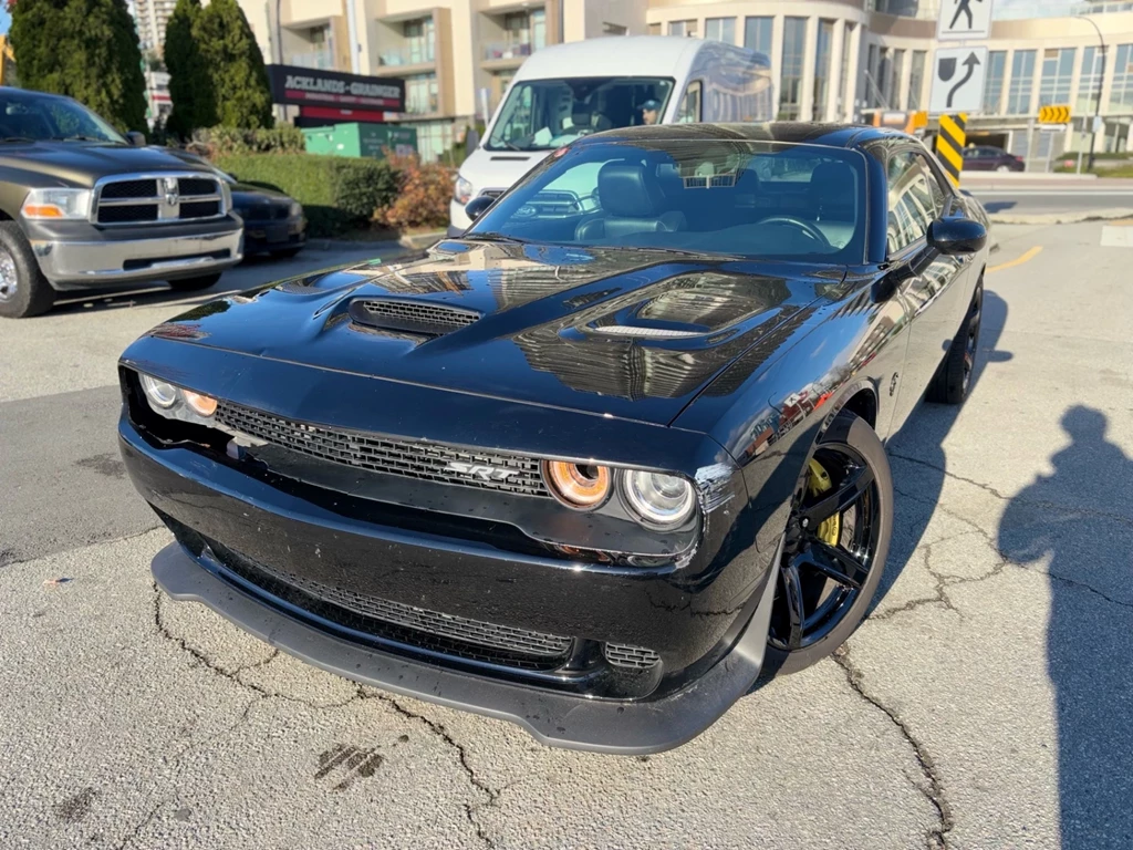 Used 2017 Dodge CHALLENGER R 