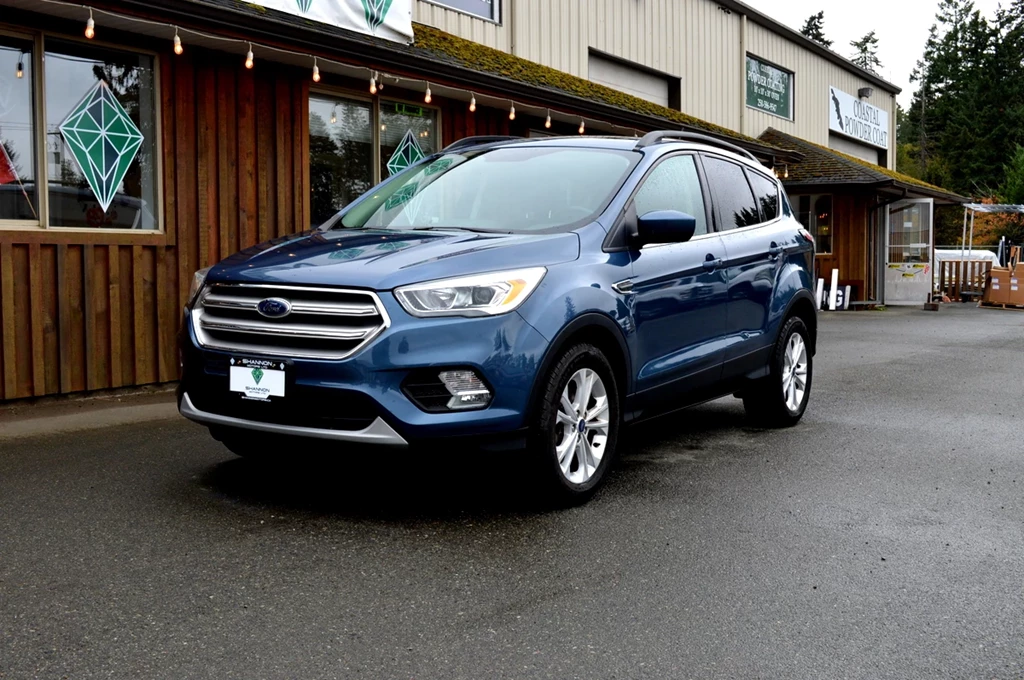 Used 2018 Ford ESCAPE AWD SEL LOADED 