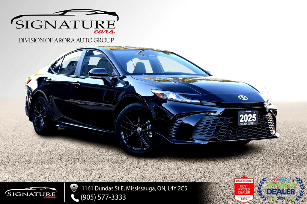 Used 2025 Toyota CAMRY HYBRID SE UPGRADE AWD / CLEAN CARFA 