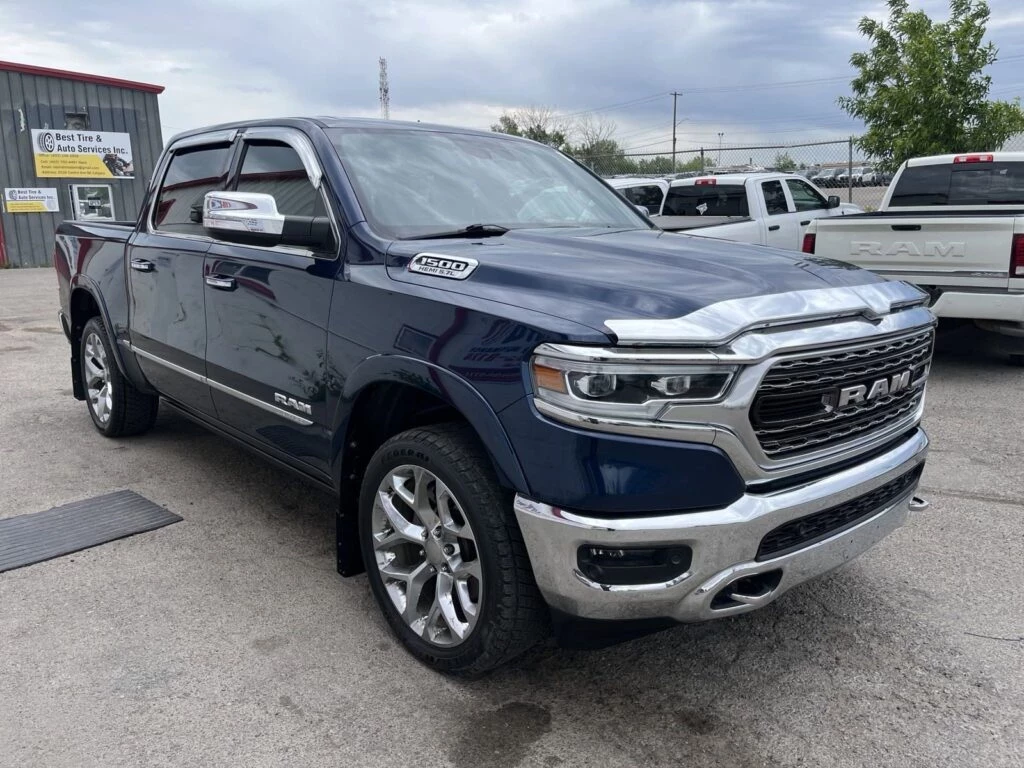 Used 2019 RAM 1500 LIMITED 4X4 CREW CAB | PATRIOT BLUE PEARL 