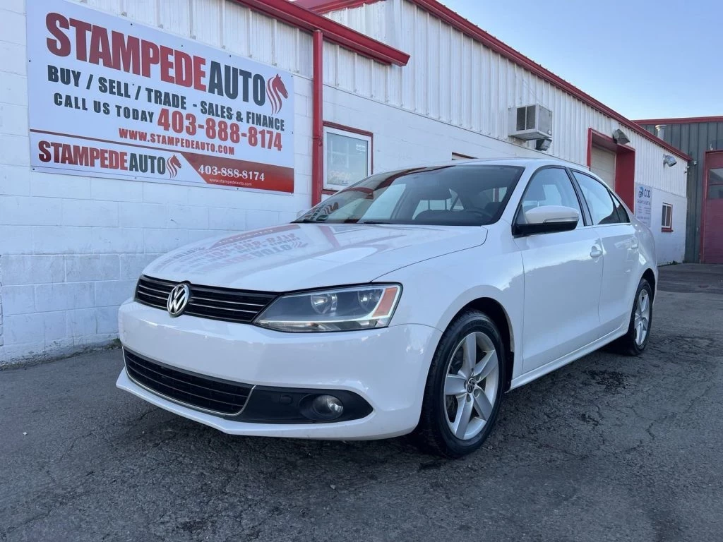 Used 2011 Volkswagen JETTA SEDAN 009049 | 246,582 KM | CANDY WHITE 