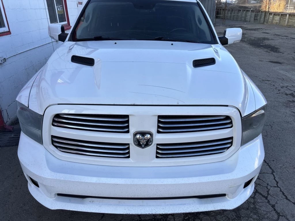 Used 2015 RAM 1500 SPORT | CREW CAB | 5.7L HEMI | 4X4 | SUNRO 