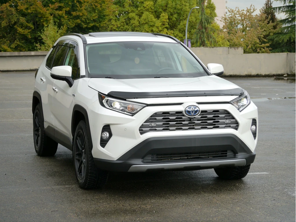 Used 2019 Toyota RAV4 AWD 