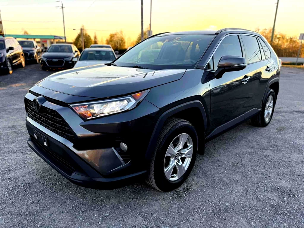 Used 2019 Toyota RAV4 XLE AWD 