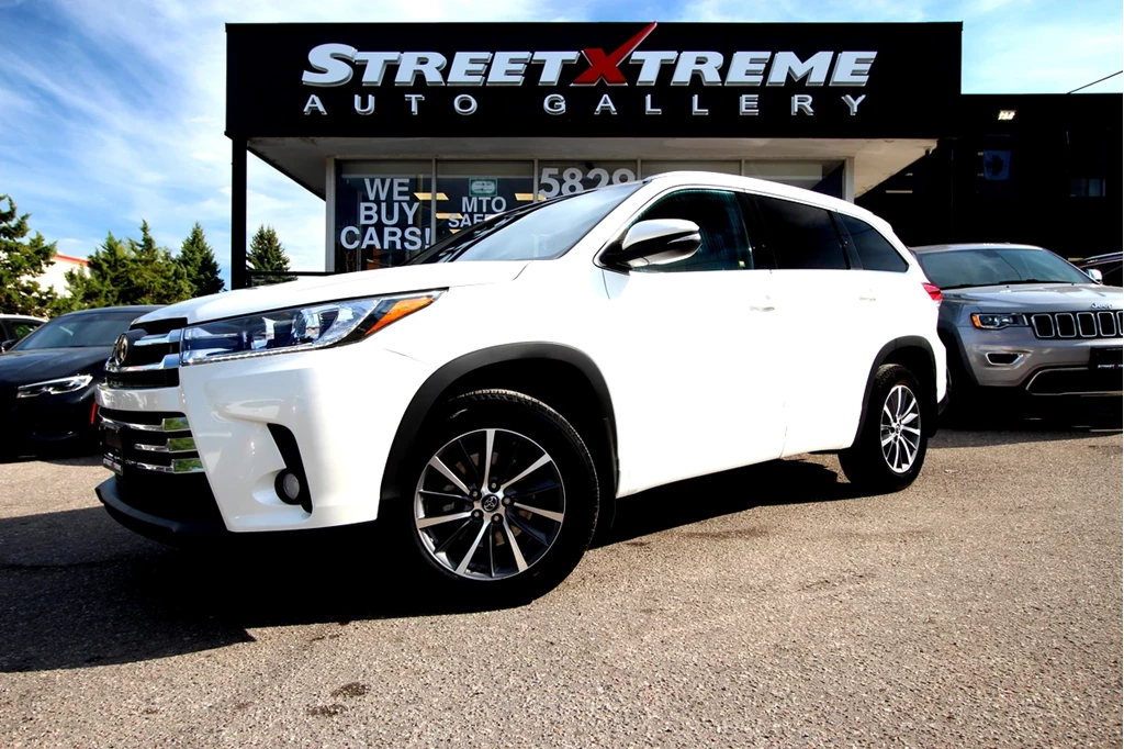 Used 2018 Toyota HIGHLANDER XLE AWD - CLEAN CARFAX NO ACCI 