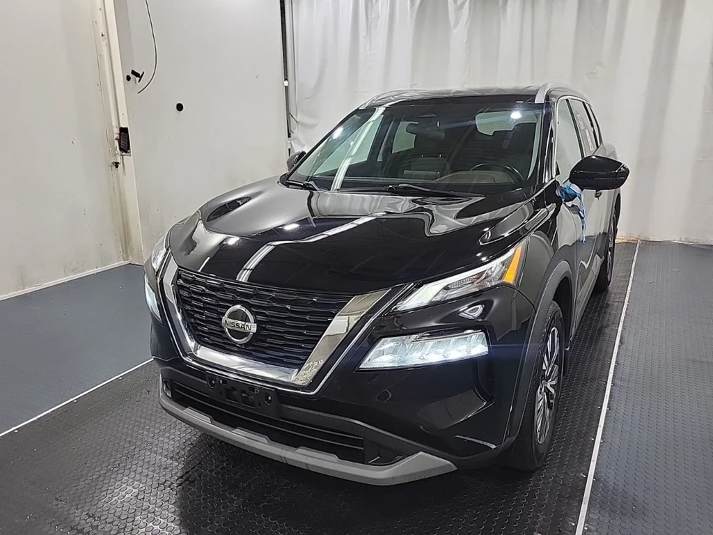 Used 2021 Nissan ROGUE SV AWD
