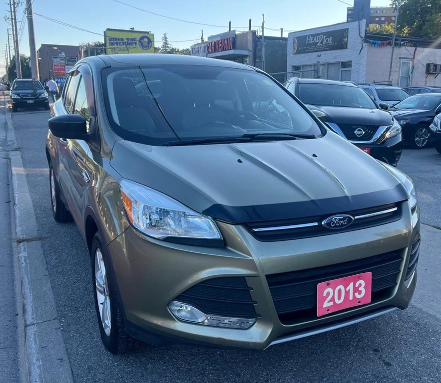 Used 2013 Ford ESCAPE SE-LOW KMS-HEATED SEATS-BLUTOOTH & MORE!