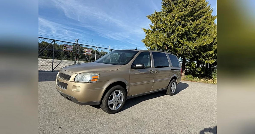 Used 2005 Chevrolet UPLANDER LS EXT AUTOMATIC A/C LCOAL BC 4dr Ext WB FWD LS