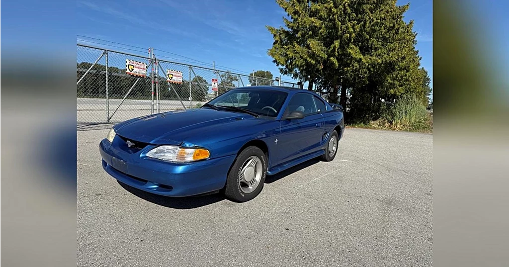 Used 1994 Ford MUSTANG AUTOMATIC A/C ALLOYS LOCAL BC 2dr Coupe