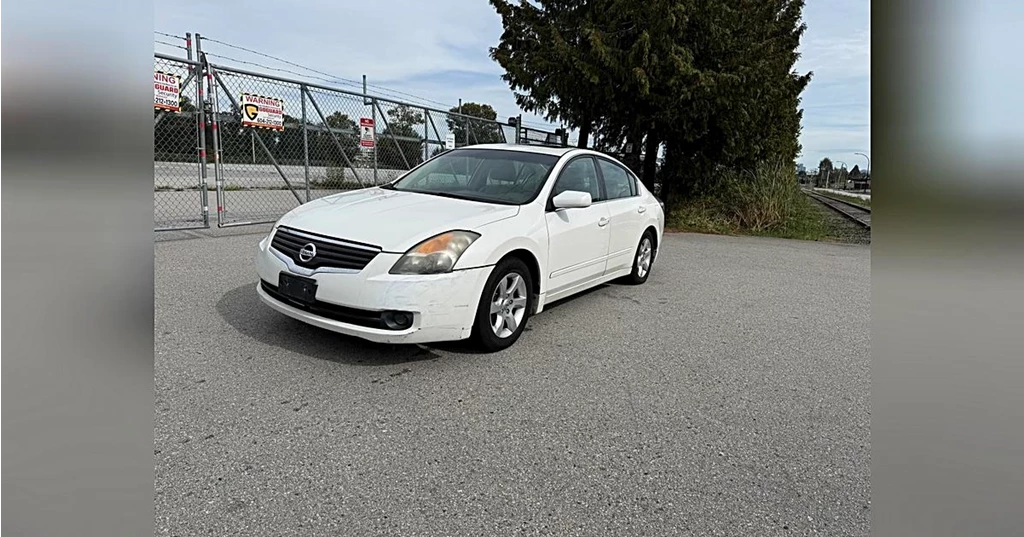 Used 2007 Nissan ALTIMA S AUTOMATIC A/C MOONROOF ALLOYS LOCAL BC... 4dr Sdn I4 2.5 S ULEV