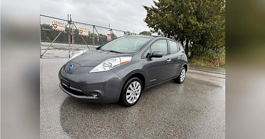 Used 2013 Nissan LEAF S AUTOMATIC A/C HEATED SEATS WITH NO ACCID... 4dr HB S