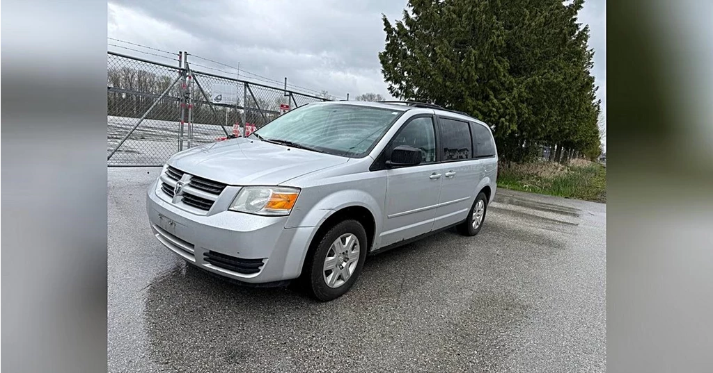 Used 2010 Dodge GRAND CARAVAN SE STOW & GO AUTOMATIC A/C LOCAL BC 4dr Wgn SE