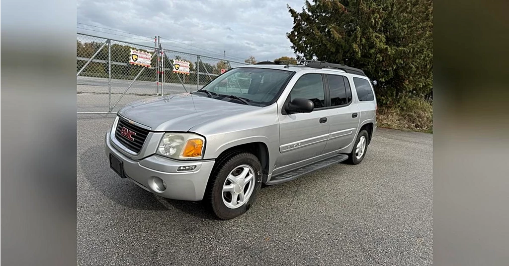 Used 2004 GMC ENVOY XL 4DR 4WD SLE 4dr 4WD SLE