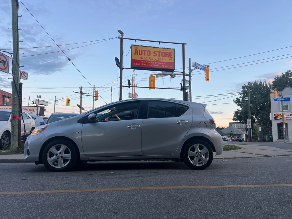 Used 2014 Toyota PRIUS C FWD 