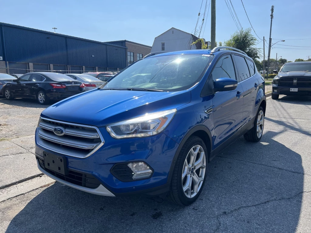 Used 2017 Ford ESCAPE Titanium 4dr 4x4 Automatic