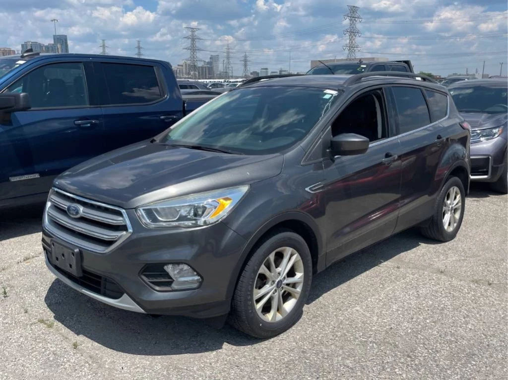 Used 2017 Ford ESCAPE SE 4dr 4x4 Automatic