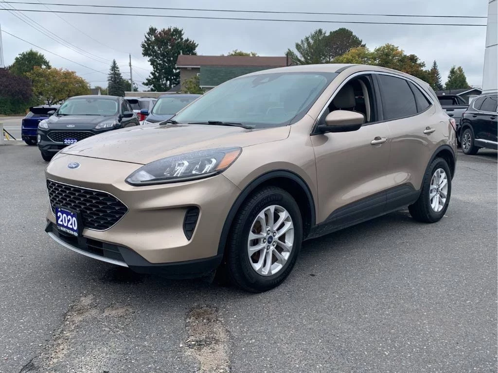 Used 2020 Ford ESCAPE SE 4dr Front-Wheel Drive Automatic