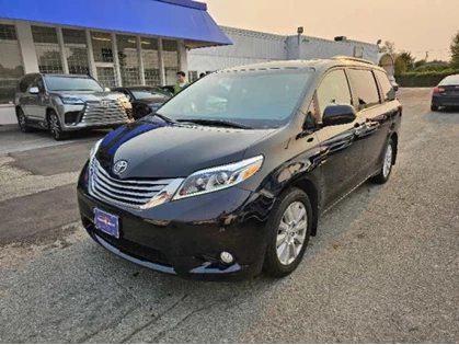 Used 2017 Toyota SIENNA 5dr XLE 7-Pass AWD