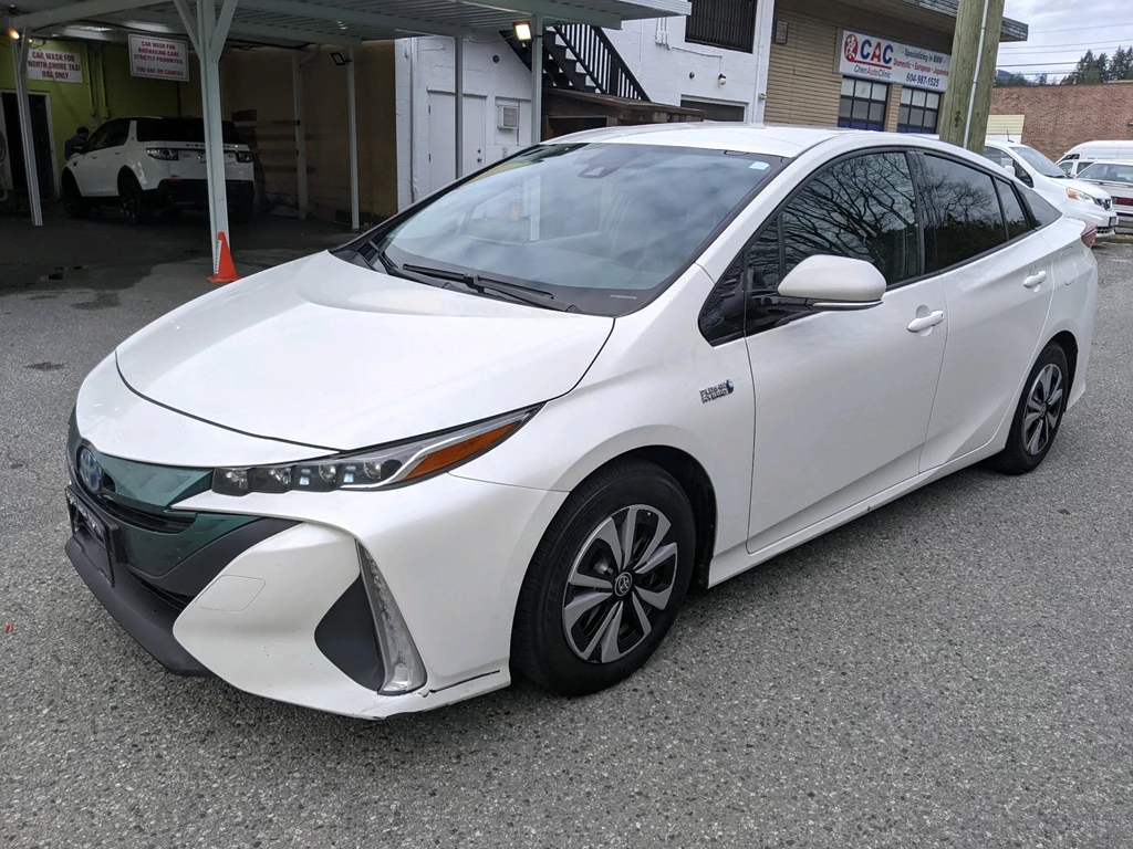 Used 2018 Toyota PRIUS PRIME FWD 