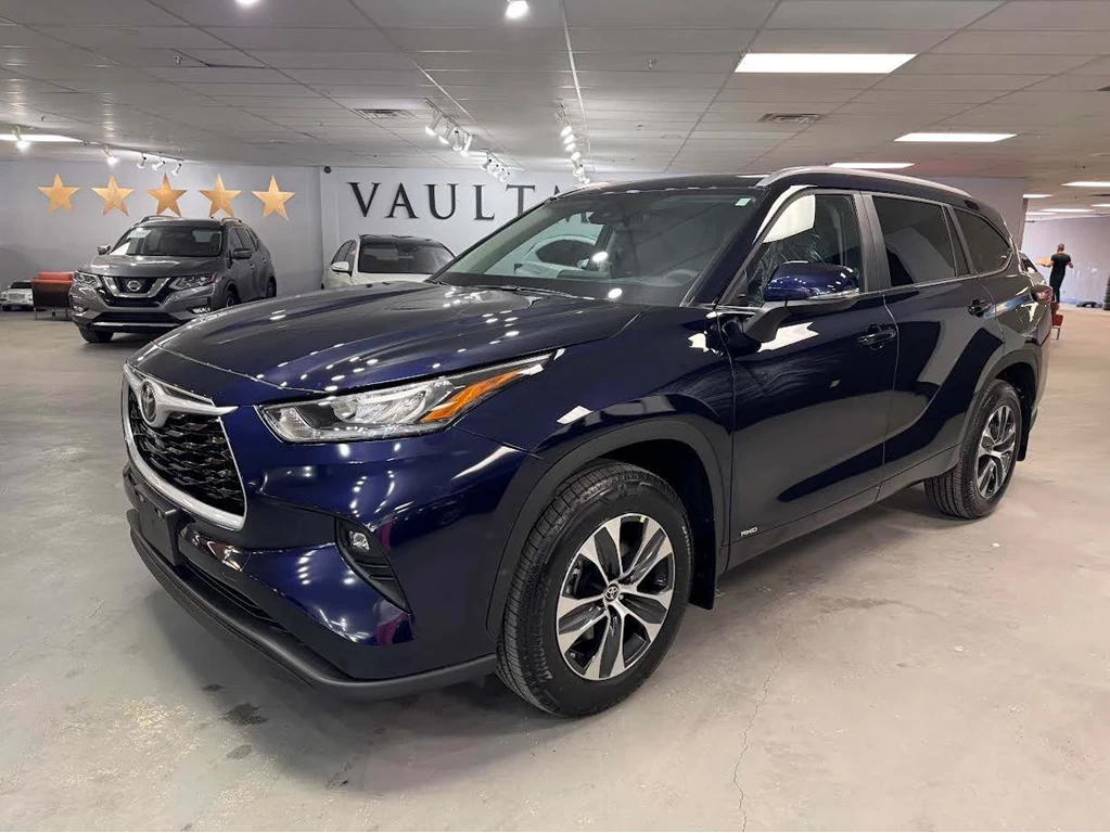 Used 2025 Toyota HIGHLANDER AWD 