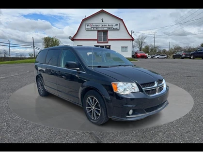 Used 2017 Dodge GRAND CARAVAN SXT 