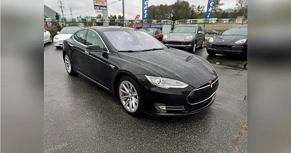 Used 2016 Tesla MODEL S PERFORMANCE 4DR SDN AWD P90D 4dr Sdn AWD P90D
