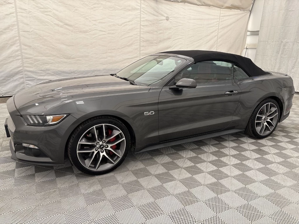 Used 2017 Ford MUSTANG 2dr Conv GT Premium