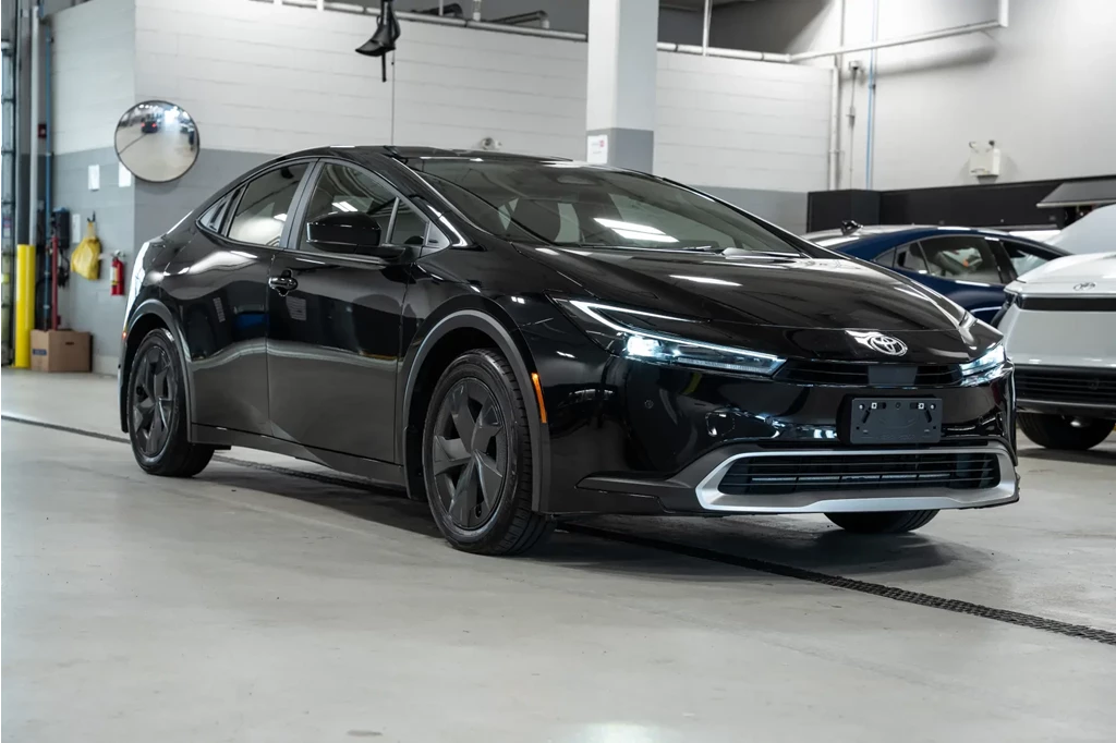 Used 2023 Toyota PRIUS PRIME SE 