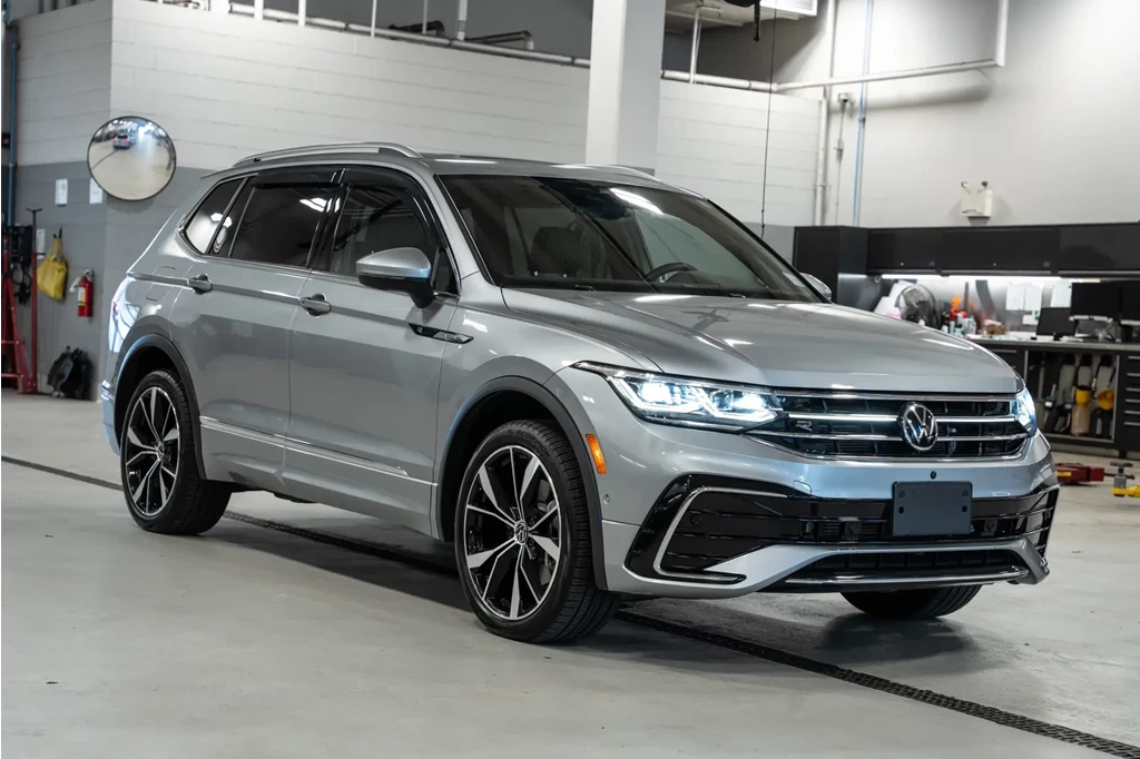 Used 2022 Volkswagen TIGUAN HIGHLINE R-LINE 