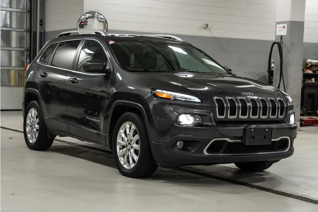 Used 2016 Jeep CHEROKEE LIMITED 