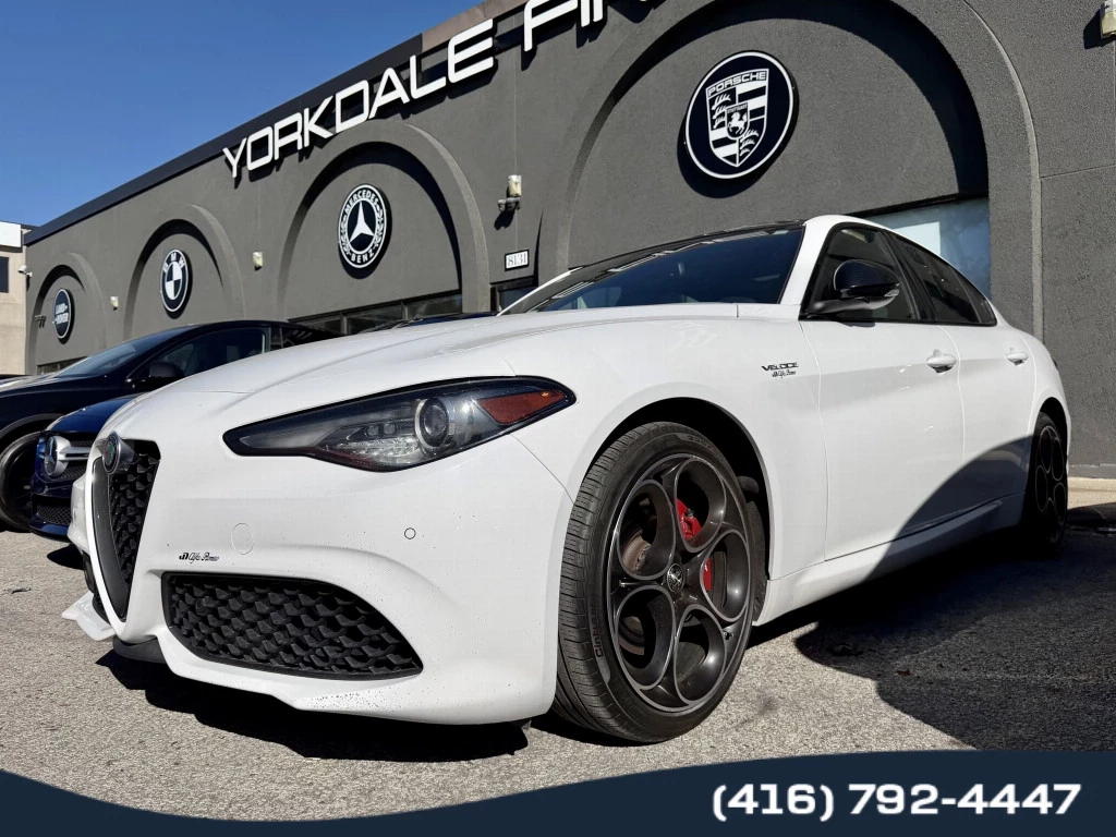 Used 2022 Alfa Romeo GIULIA / Q4 / AWD / HARMON/KARDON SOUND / NAV 