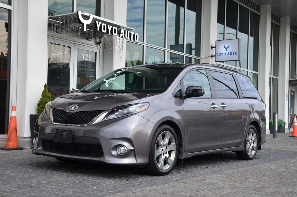 Used 2015 Toyota SIENNA 5DR SE 8-PASS FWD 