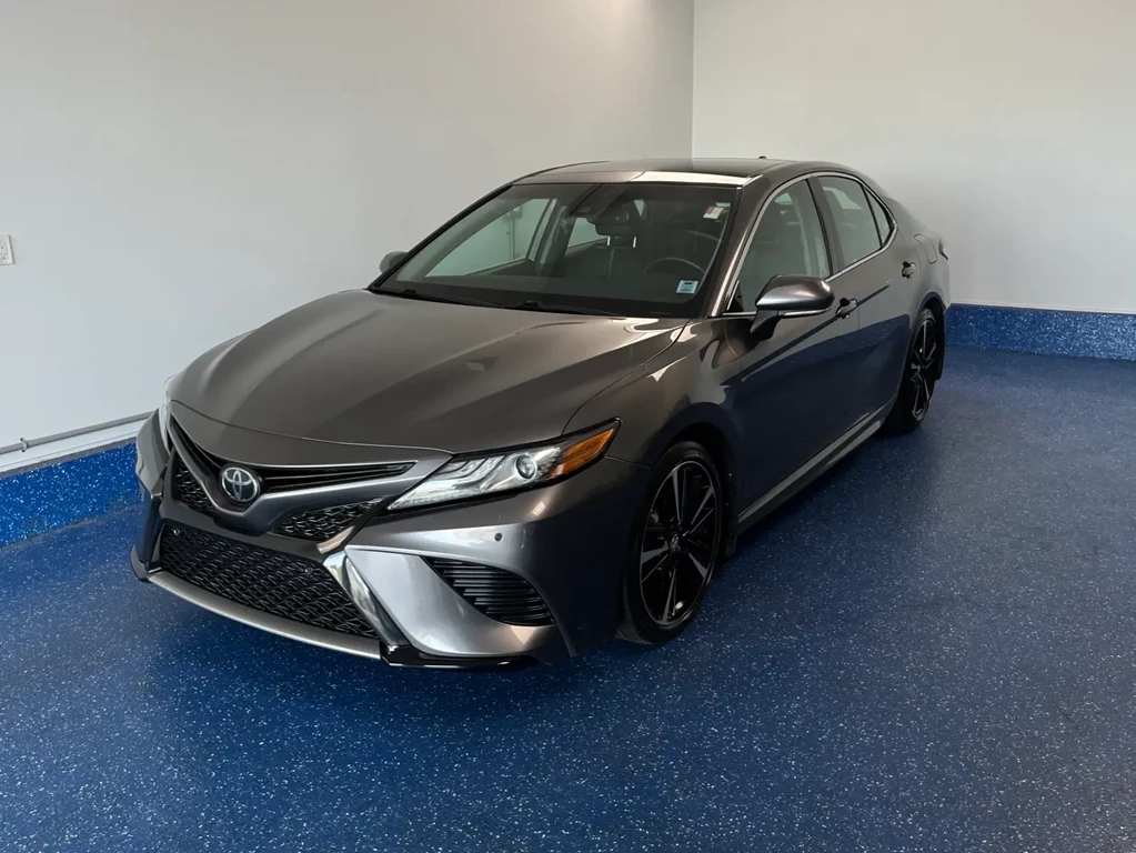 Used 2018 Toyota CAMRY XSE 