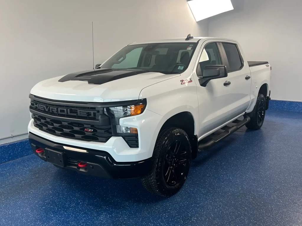Used 2023 Chevrolet SILVERADO 1500 CUSTOM TRAIL BOSS 