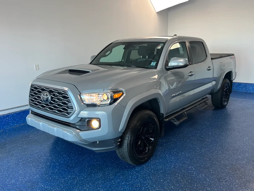 Used 2020 Toyota TACOMA 
