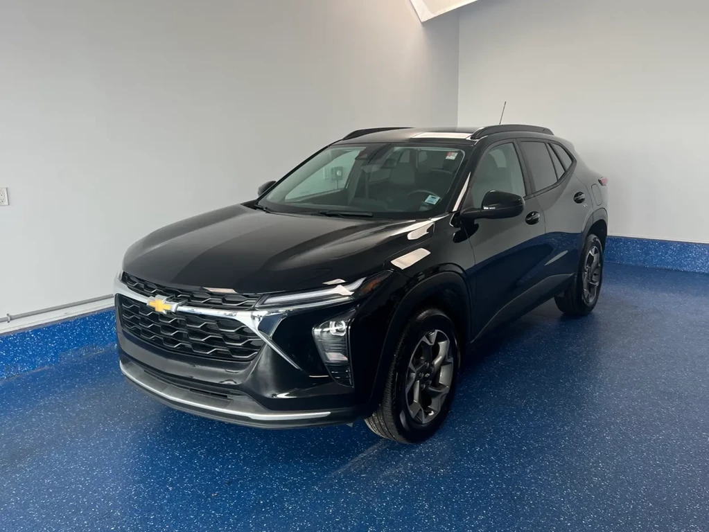 Used 2024 Chevrolet TRAX LT 